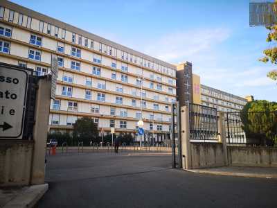 Soprattutto � stato aperto, dopo anni di immobilismo, il grande ospedale, simbolo della �rinascita� del rione